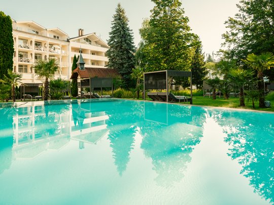 Palmen Infinty-Pool Palmen Infinty-Pool